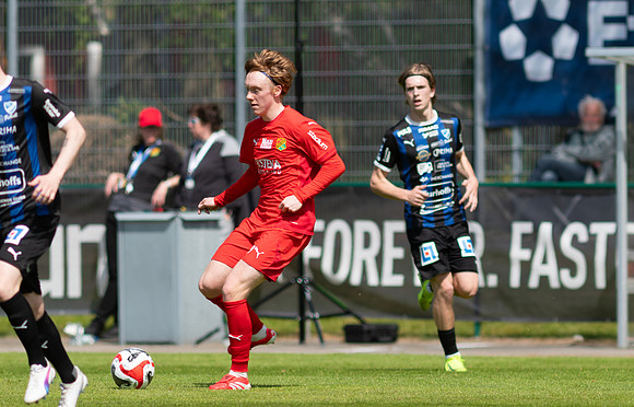 Match i Ettan Södra Mellan Torslanda IK och IFK Skövde FK
