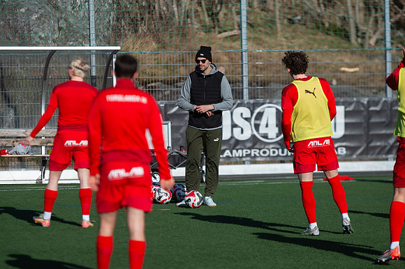 Match i Ettan Södra Mellan Torslanda IK och Oskarshamns AIK