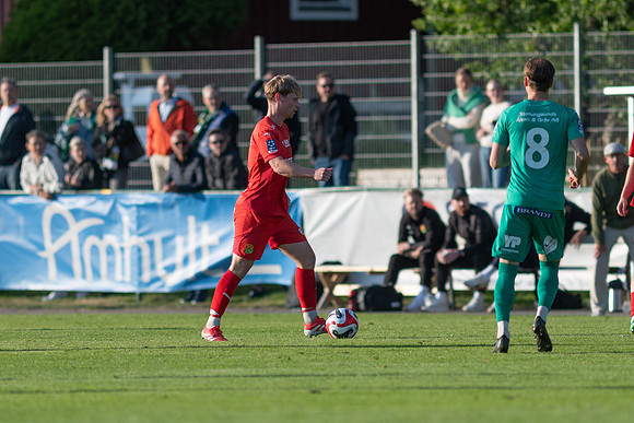 Match i Ettan Södra Mellan Torslanda IK och Ljungskile SK