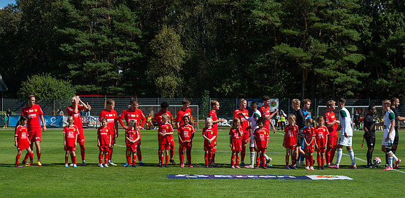Match i Ettan Södra Mellan Torslanda IK och Skövde AIK