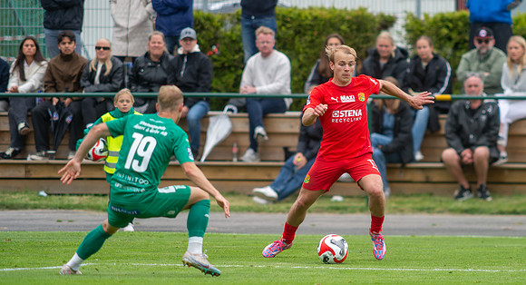 Match i Ettan Södra Mellan Torslanda IK och Ljungskile SK