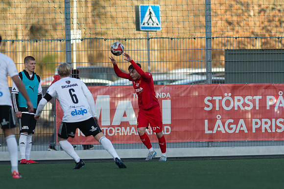 Match i Ettan Södra Mellan Torslanda IK och Oskarshamns AIK