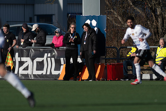 Match i Ettan Södra Mellan Torslanda IK och Oskarshamns AIK
