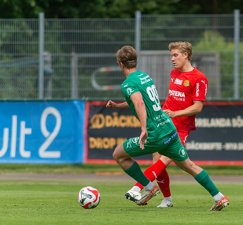 Match i Ettan Södra Mellan Torslanda IK och Ljungskile SK