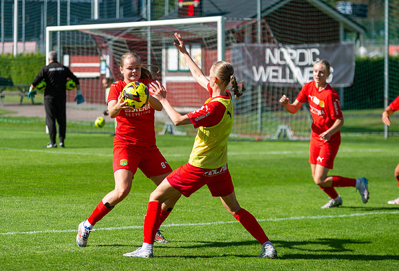 Match i Div 3 Damer Mellan Torslanda IK och Leums IS