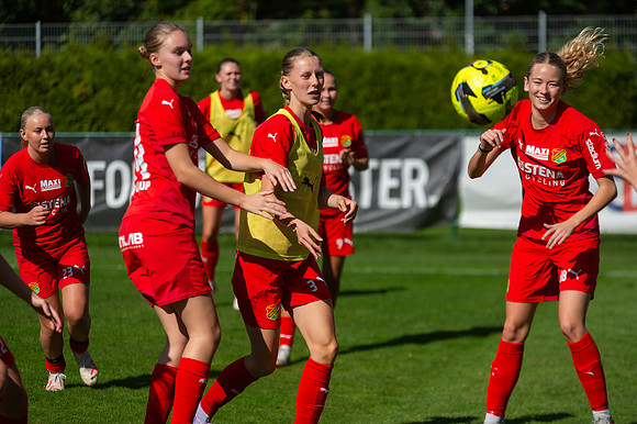 Match i Div 3 Damer Mellan Torslanda IK och Leums IS
