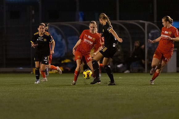 Match i Div 3 Damer Mellan Torslanda IK och Mossens BK