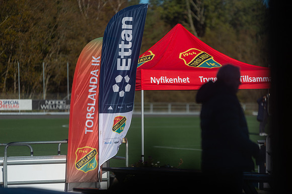 Match i Ettan Södra Mellan Torslanda IK och Norrby IF