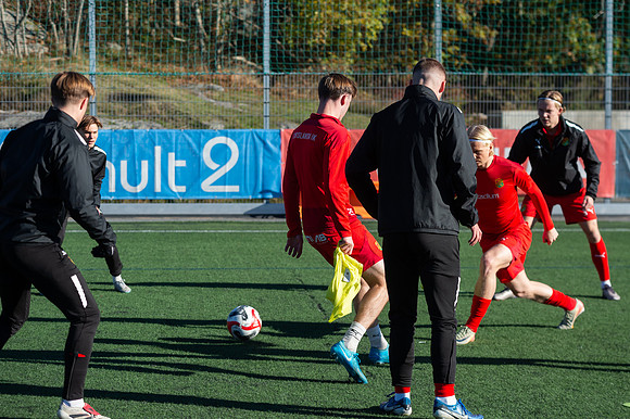 Match i Ettan Södra Mellan Torslanda IK och Norrby IF