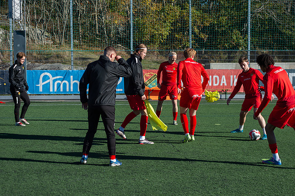 Match i Ettan Södra Mellan Torslanda IK och Norrby IF