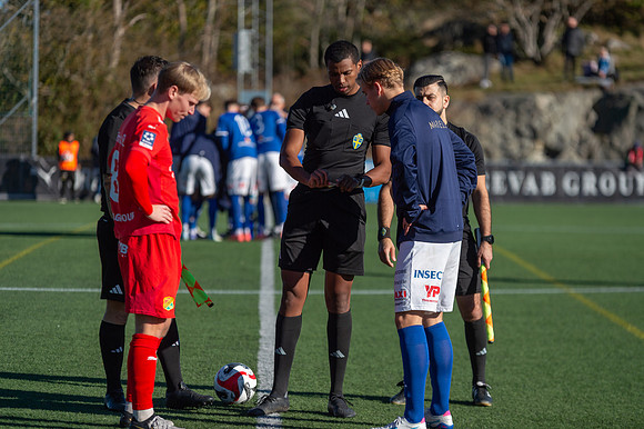 Match i Ettan Södra Mellan Torslanda IK och Norrby IF