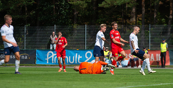Match i Ettan Södra Mellan Torslanda IK och FC Rosengård 1917