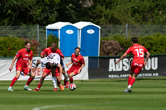 Match i Ettan Södra Mellan Torslanda IK och FC Rosengård 1917