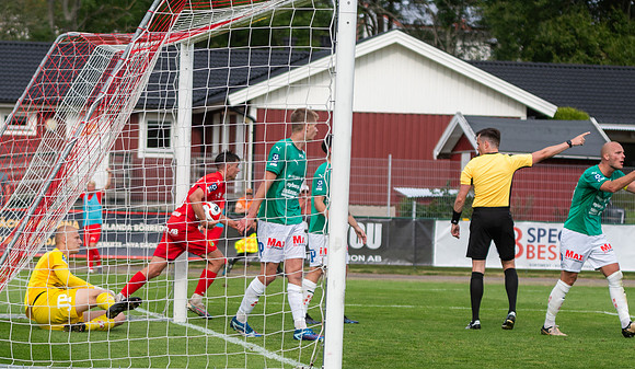 Match i Ettan Södra Mellan Torslanda IK och Jönköpings Södra IF