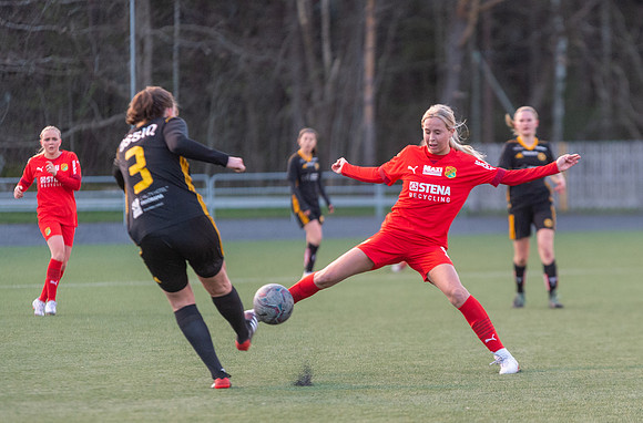 Match i Div 3B Damer Mellan Torslanda IK och Mossens BK
