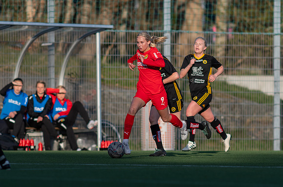 Match i Div 3B Damer Mellan Torslanda IK och Mossens BK
