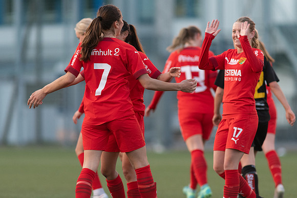 Match i Div 3B Damer Mellan Torslanda IK och Mossens BK