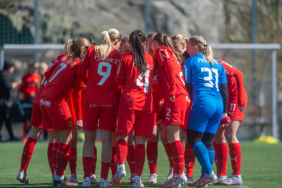 Match i Div 3 Damer Mellan Torslanda IK och Mossens BK