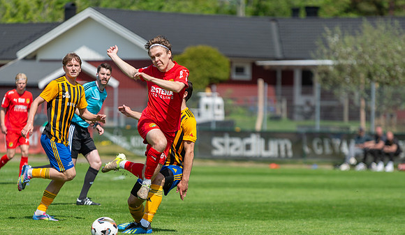 Match i Divistion 2 Västra Götaland Mellan Torslanda IK och Jonsereds IF
