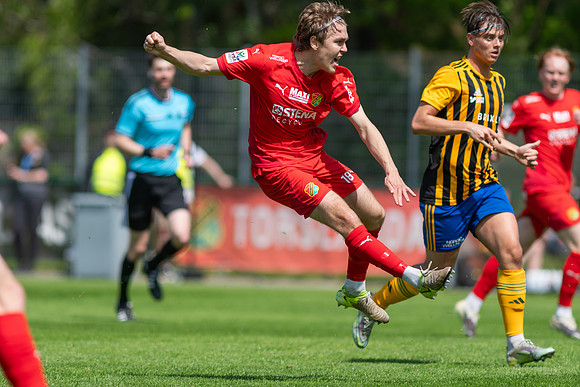 Match i Divistion 2 Västra Götaland Mellan Torslanda IK och Jonsereds IF