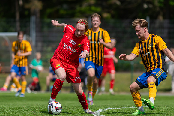 Match i Divistion 2 Västra Götaland Mellan Torslanda IK och Jonsereds IF
