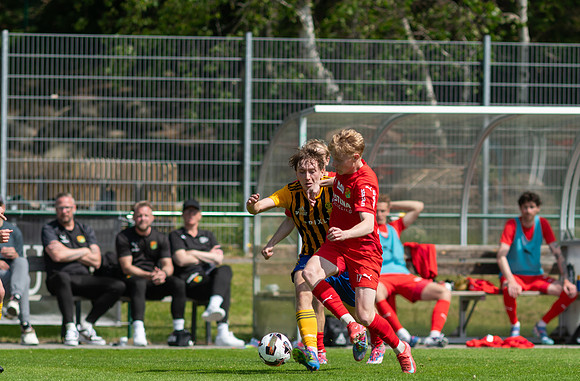 Match i Divistion 2 Västra Götaland Mellan Torslanda IK och Jonsereds IF