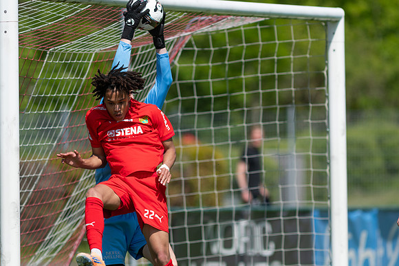 Match i Divistion 2 Västra Götaland Mellan Torslanda IK och Jonsereds IF