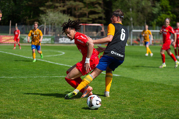 Match i Divistion 2 Västra Götaland Mellan Torslanda IK och Jonsereds IF