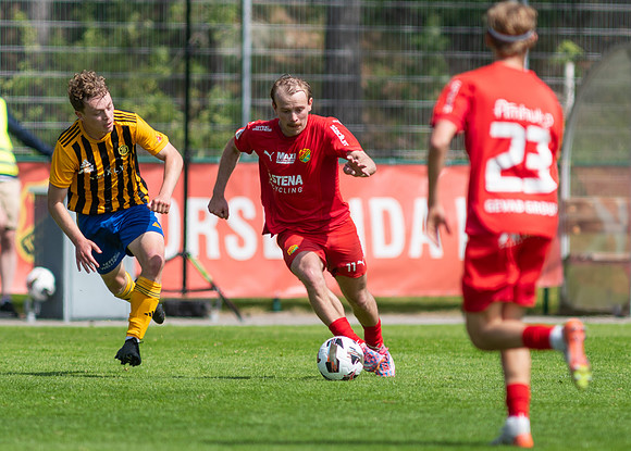 Match i Divistion 2 Västra Götaland Mellan Torslanda IK och Jonsereds IF
