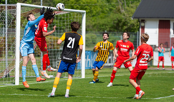 Match i Divistion 2 Västra Götaland Mellan Torslanda IK och Jonsereds IF