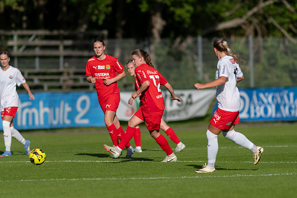 Match i Divistion 2 Västra Götaland Mellan Torslanda IK och IK Kongahälla