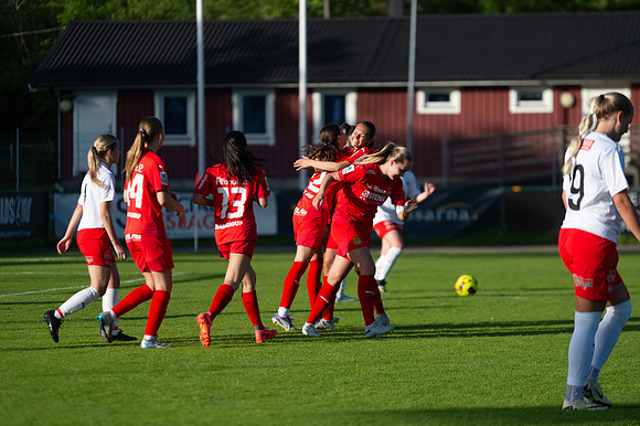 Match i Divistion 2 Västra Götaland Mellan Torslanda IK och IK Kongahälla