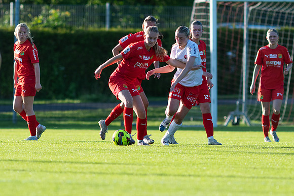 Match i Divistion 2 Västra Götaland Mellan Torslanda IK och IK Kongahälla