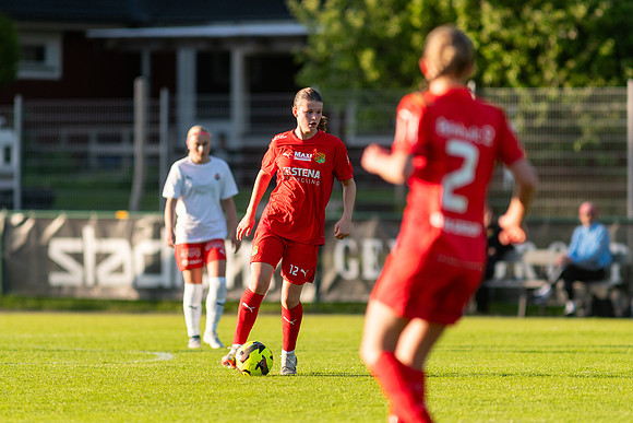 Match i Divistion 2 Västra Götaland Mellan Torslanda IK och IK Kongahälla