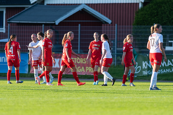 Match i Divistion 2 Västra Götaland Mellan Torslanda IK och IK Kongahälla