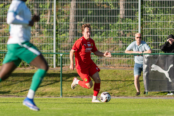 Match i Divistion 2 Västra Götaland Mellan Torslanda IK och Västra Frölunda IF
