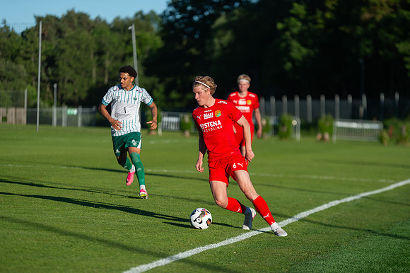Match i Divistion 2 Västra Götaland Mellan Torslanda IK och Västra Frölunda IF