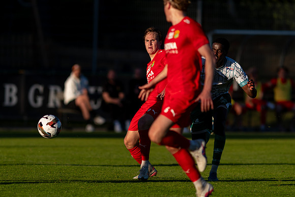 Match i Divistion 2 Västra Götaland Mellan Torslanda IK och Västra Frölunda IF