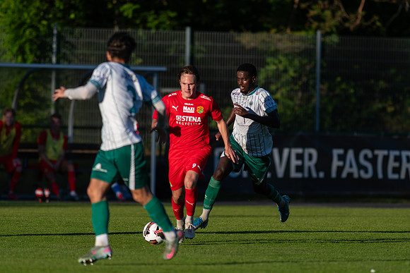 Match i Divistion 2 Västra Götaland Mellan Torslanda IK och Västra Frölunda IF
