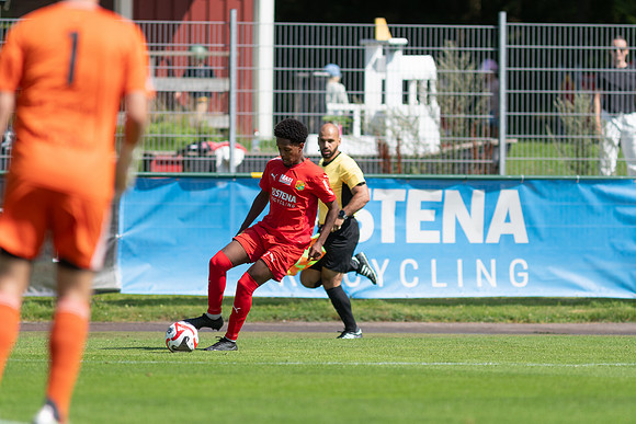 Match i Ettan Södra Mellan Torslanda IK och FC Rosengård 1917