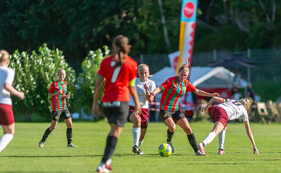 Match i Div 3 Damer Mellan Torslanda IK och Öckerö IF