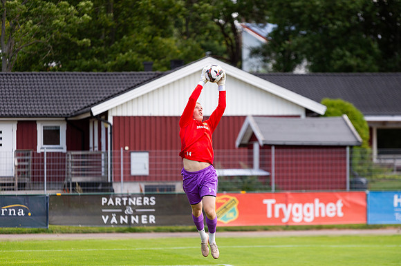 Match i Divistion 2 Västra Götaland Mellan Torslanda IK och Galtaväcks BK