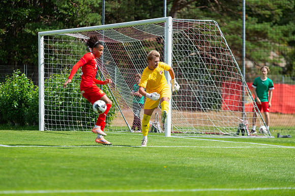 Match i Divistion 2 Västra Götaland Mellan Torslanda IK och Galtaväcks BK
