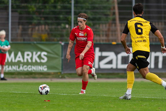 Match i Divistion 2 Västra Götaland Mellan Torslanda IK och Dalstorps IF