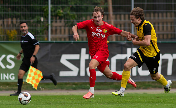 Match i Divistion 2 Västra Götaland Mellan Torslanda IK och Dalstorps IF