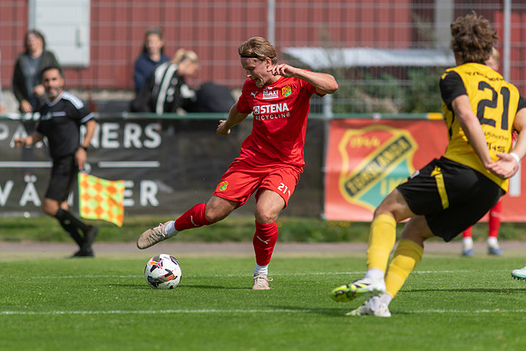 Match i Divistion 2 Västra Götaland Mellan Torslanda IK och Dalstorps IF