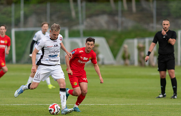 Match i Ettan Södra Mellan Torslanda IK och FC Trollhättan