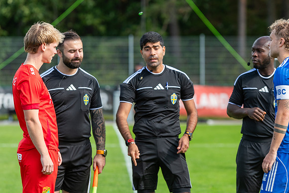 Match i Divistion 2 Västra Götaland Mellan Torslanda IK och IF Böljan Falkenberg