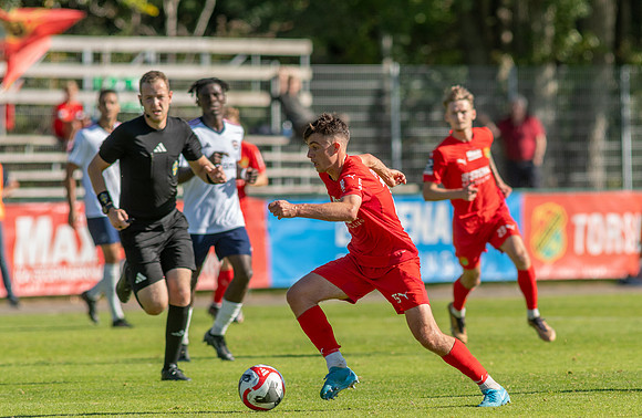 Match i Ettan Södra Mellan Torslanda IK och FC Rosengård