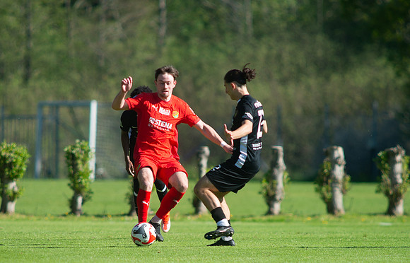 Match i Ettan Södra Mellan Torslanda IK och Arianda FC